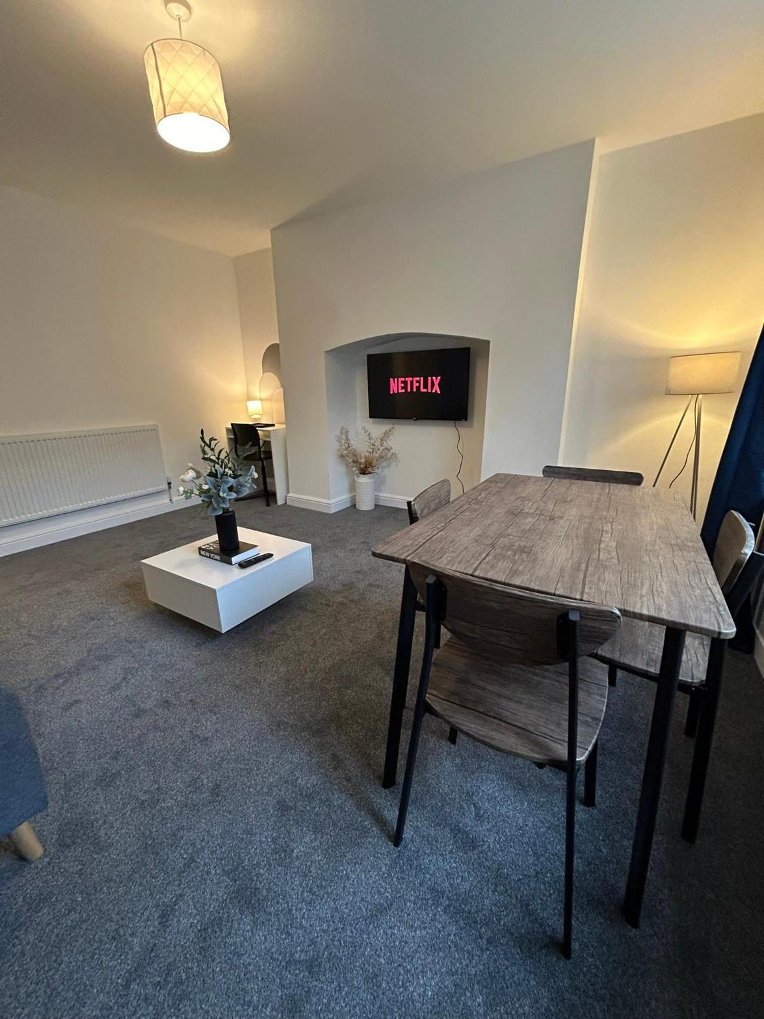 Brand New Modern Apartments Steps From Gloucester Quays Exteriér fotografie