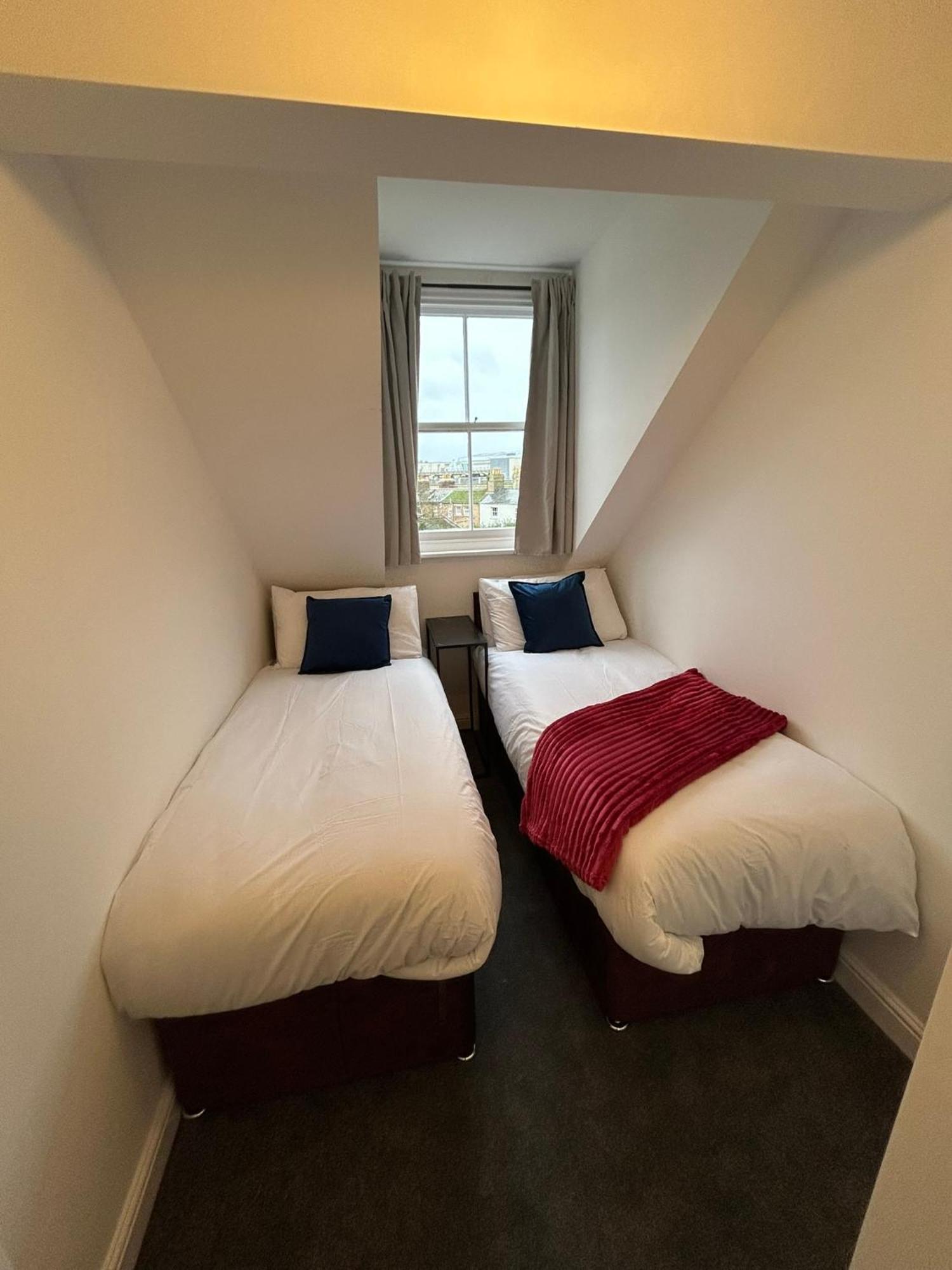 Brand New Modern Apartments Steps From Gloucester Quays Exteriér fotografie