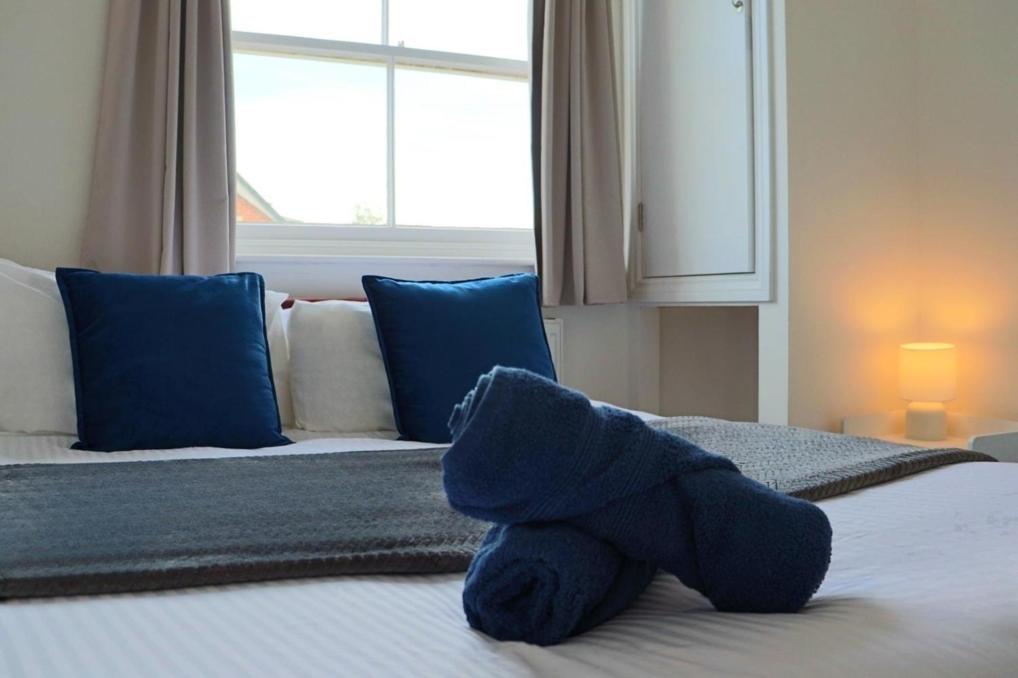 Brand New Modern Apartments Steps From Gloucester Quays Exteriér fotografie
